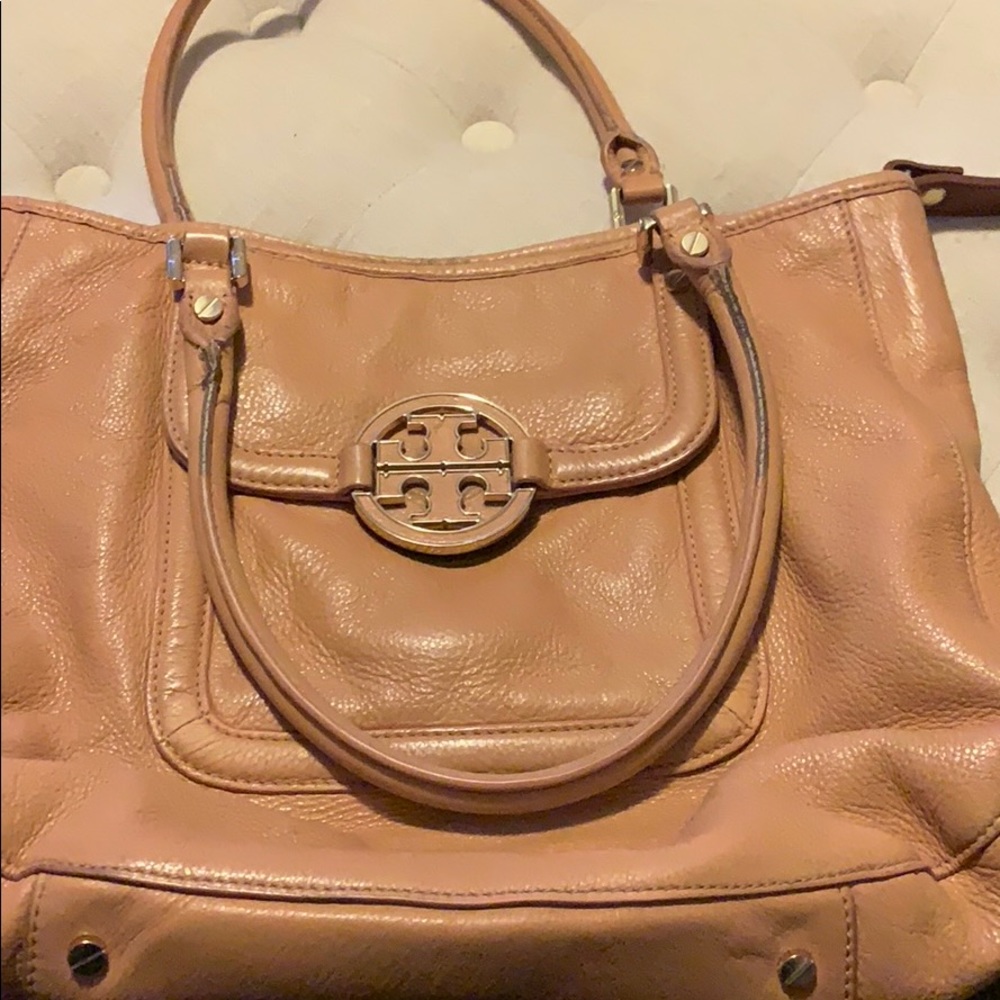 Used size medium spaceTory Burch cross body